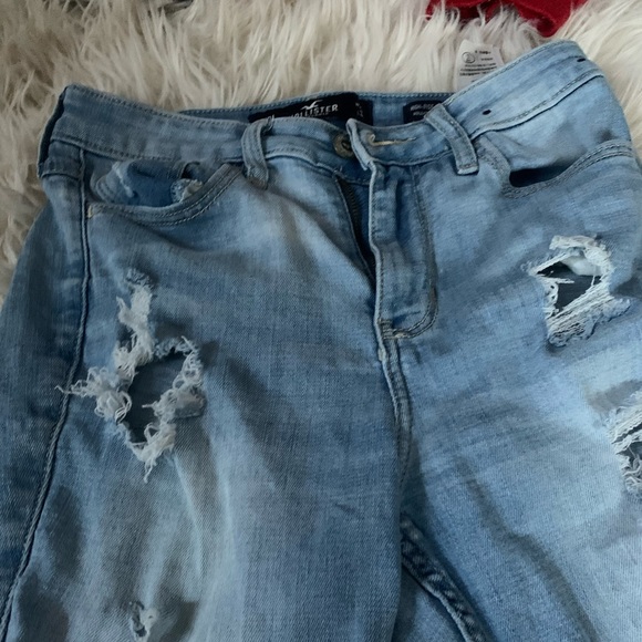 AUTHENTIC HOLLISTER Light wash distressed skinny jeans size 1R W25 L30 - Picture 2 of 11